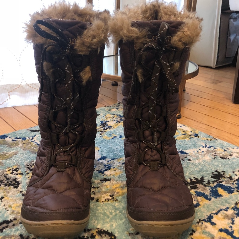 Columbia insulated Snow Boots